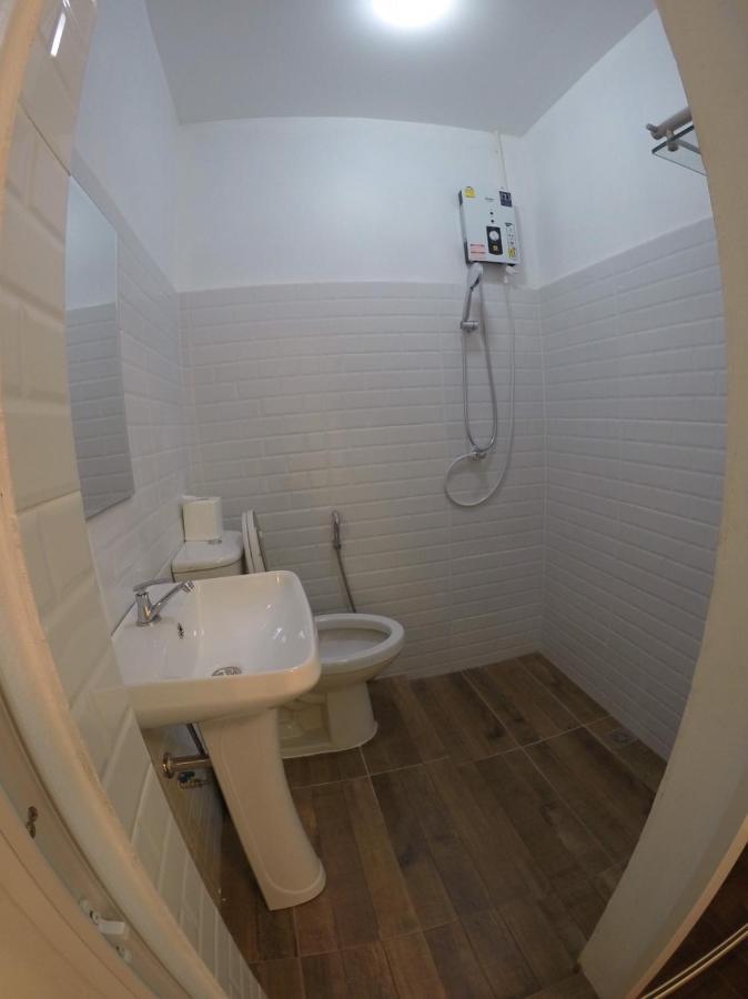 Хостел 24 Poshtel Chiangmai Чіангмай Екстер'єр фото